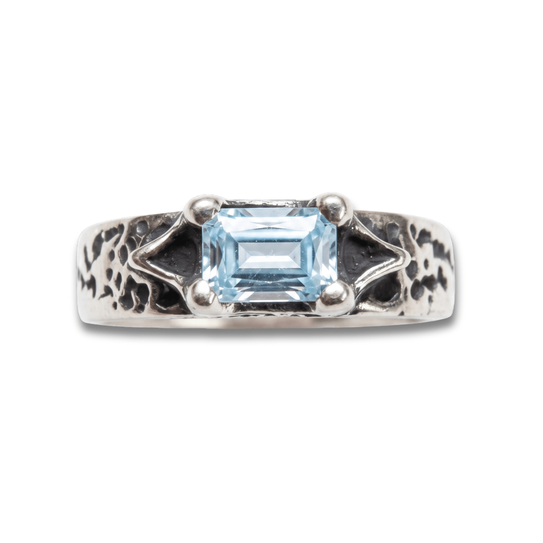 Anel Asgard – Design Nórdico em Prata 925 com Zircônia Azul