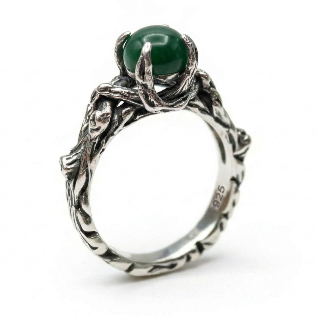 Anel Wood Moon em Prata 925 com Jade Verde Natural – Edição Limitada