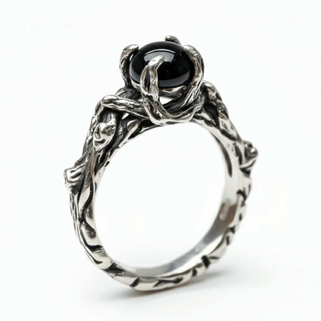 Anel Wood Moon em Prata 925 com Ônix Natural – Edição Limitada