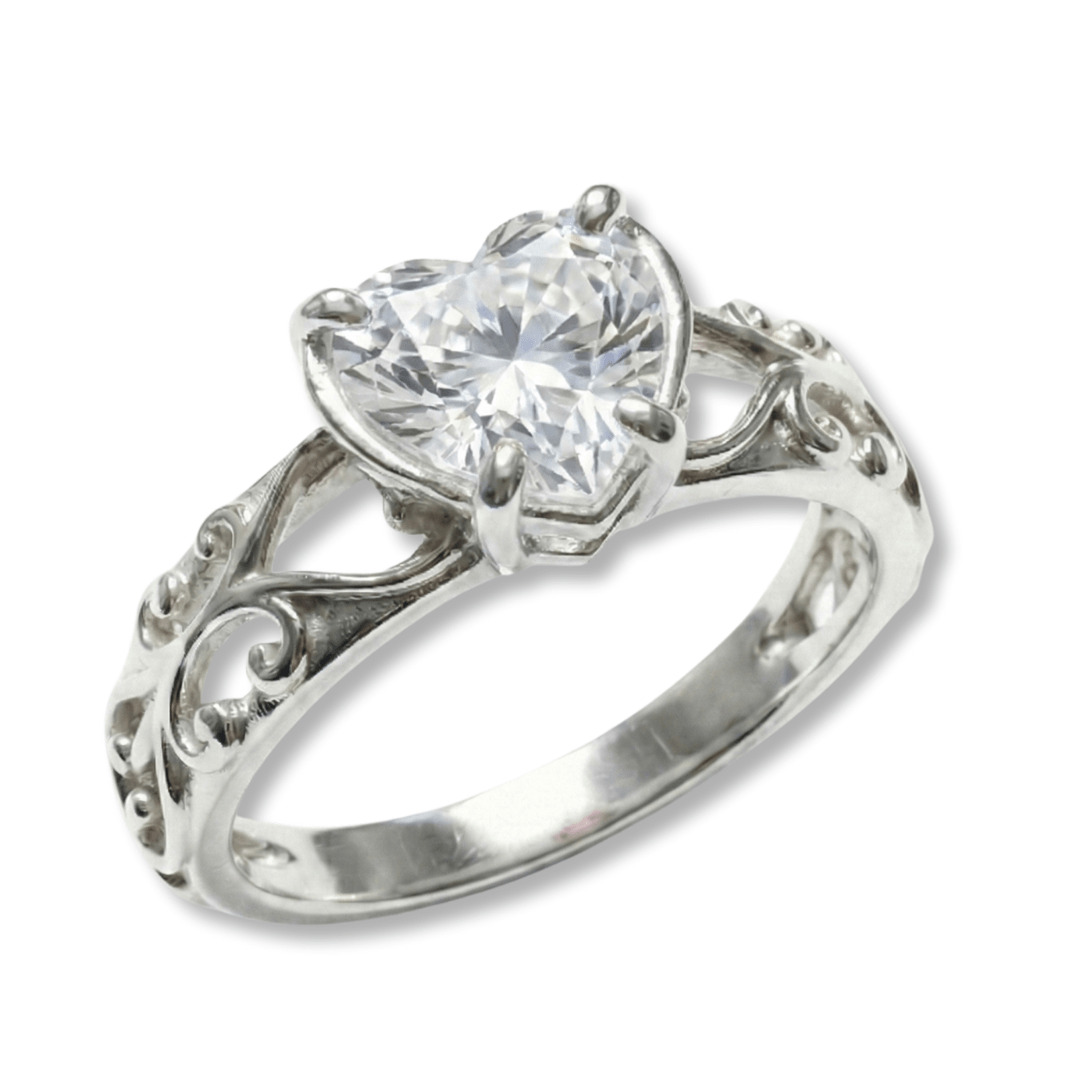 Solitário Sky – Anel em Prata 925 com Zircônia Coração Branca