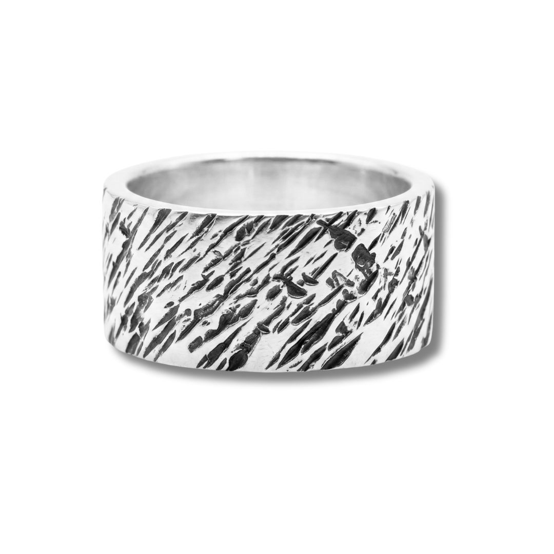 Anel Tempestade Largo em Prata 925 – Joia Artesanal Maktub Pratas