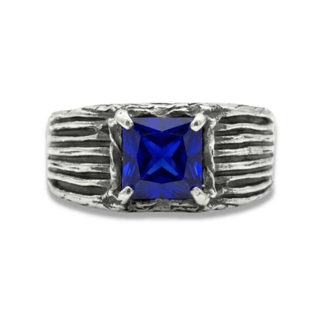 Anel Donnovan em Prata 925 com Zircônia Azul Marinho Quadrada