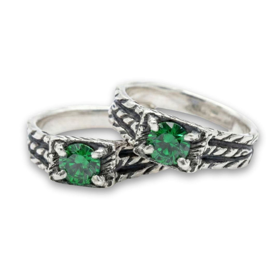 BONNY – Par de Alianças em Prata 925 com Zircônia Verde