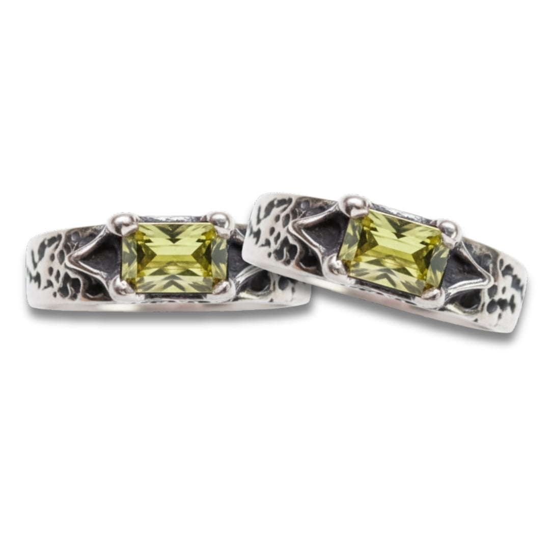 ASGARD – PAR DE ALIANÇAS DE COMPROMISSO EM PRATA 925 COM ZIRCÔNIA AMARELA