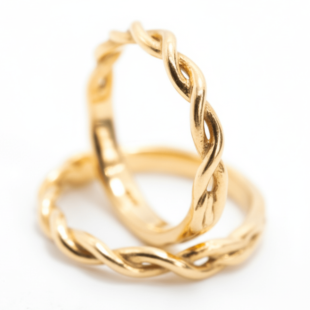 TOGETHER – Par de Alianças em Ouro Amarelo 18K