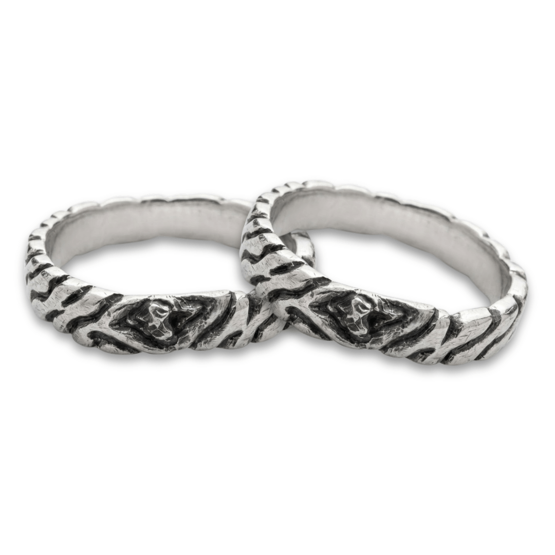 Wood – Par de Alianças Modelo Fino Esculpido em Prata 925