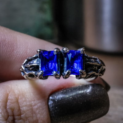 ANEL DRAGON STONE ZIRCÔNIA AZUL MARINHO PRATA 950
