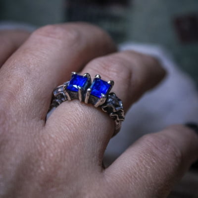 ANEL DRAGON STONE ZIRCÔNIA AZUL MARINHO PRATA 950