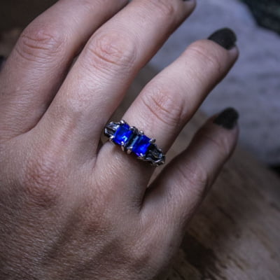 ANEL DRAGON STONE ZIRCÔNIA AZUL MARINHO PRATA 950