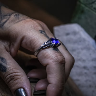 ANEL DRAGON STONE ZIRCÔNIA AZUL MARINHO PRATA 950