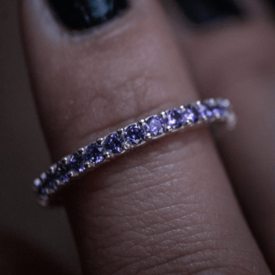 ANEL ETERNITY ZIRCÔNIA ROXA PRATA 925