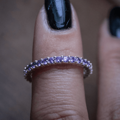 ANEL ETERNITY ZIRCÔNIA ROXA PRATA 925