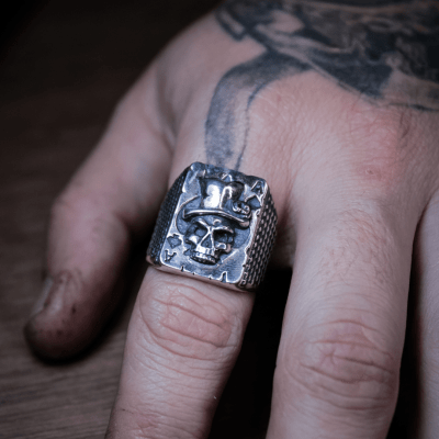 ANEL SINETE SKULL ACE PRATA 925