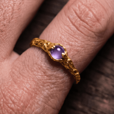 Anel Solitário Magma Ouro Amarelo 18k Ametista Edição Limitada Anel Solitário Magma Ouro Amarelo 18k Ametista Edição Limitada