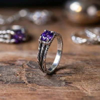 BONNY — Anel em Prata 925 com Zircônia Roxa