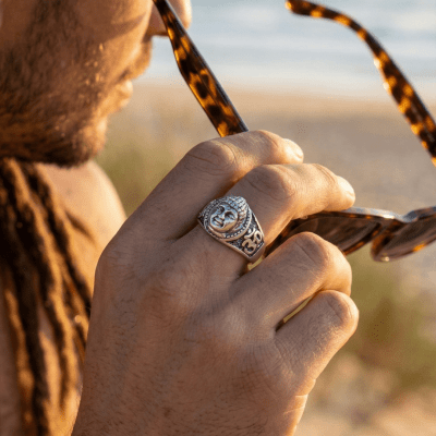 Buda – Anel Artesanal em Prata 925 com Detalhes Oxidados