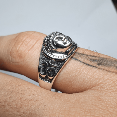 Buda – Anel Artesanal em Prata 925 com Detalhes Oxidados