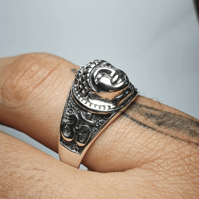 Buda – Anel Artesanal em Prata 925 com Detalhes Oxidados