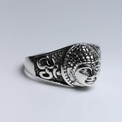 Buda – Anel Artesanal em Prata 925 com Detalhes Oxidados