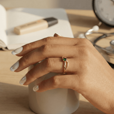 FORMATURA – ANEL DE ENFERMAGEM EM OURO AMARELO 14K