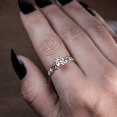 Solitário Frigg em Prata 925 com Zircônia champagne – Joia Artesanal Maktub Pratas