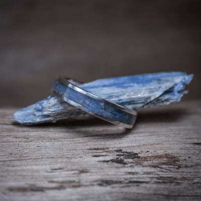 MOSAICO – ANEL DE PRATA 925 COM MOSAICO DE PEDRA NATURAL CIANITA AZUL