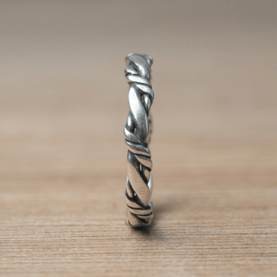 Anel Nordic Rope Fino em Prata 925 – Joia Artesanal Maktub Pratas