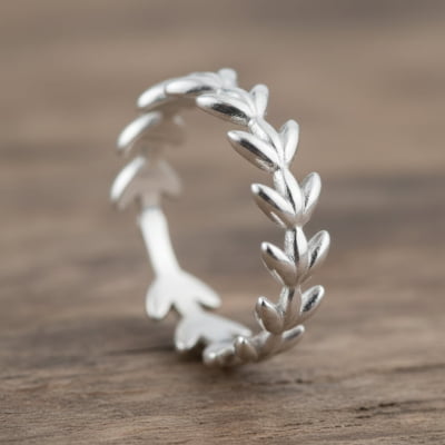 RAMOS DE OLIVEIRA – ANEL EM PRATA 925