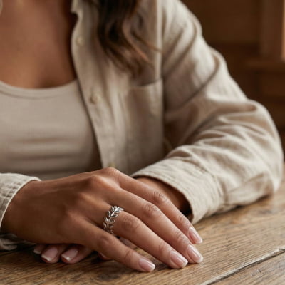 RAMOS DE OLIVEIRA – ANEL EM PRATA 925