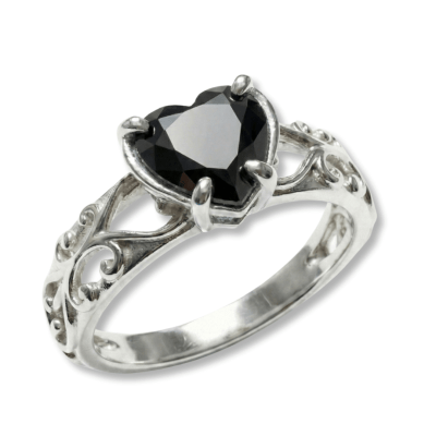 SKY - ANEL SOLITÁRIO EM PRATA 925 COM ZIRCÔNIA EM FORMATO DE CORAÇÃO PRETA