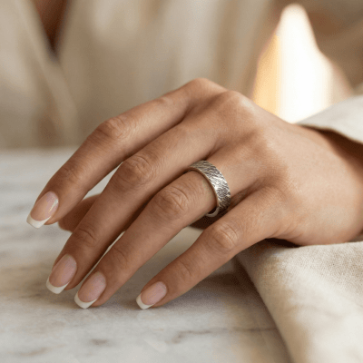 Anel Tempestade Fino 5mm em Prata 925 – Joia Artesanal Maktub Pratas