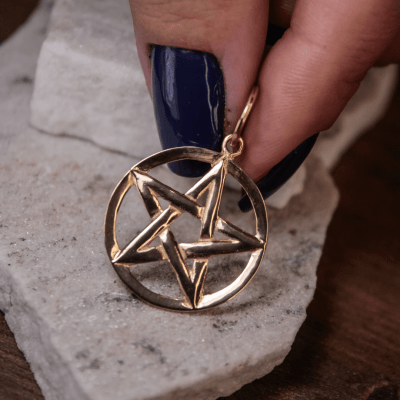 PENTAGRAMA - PINGENTE EM OURO 14K