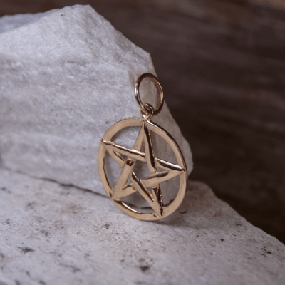 PENTAGRAMA - PINGENTE EM OURO 18K