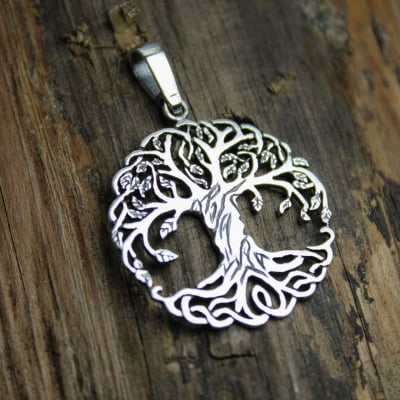 Pingente Árvore da Vida Yggdrasil em Prata 925 – Joia Artesanal Maktub Pratas