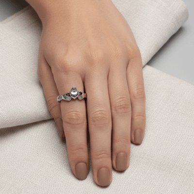 Alianças Claddagh em Prata 925 – Símbolo Irlandês de Amor, Amizade e Lealdade