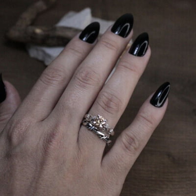 FRIGG – Par de Alianças (Solitário + Anel Nordic Rope) em Prata 925 com Zircônia champagne