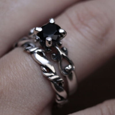 FRIGG – Par de Alianças (Solitário + Anel Nordic Rope) em Prata 925 com Zircônia preta