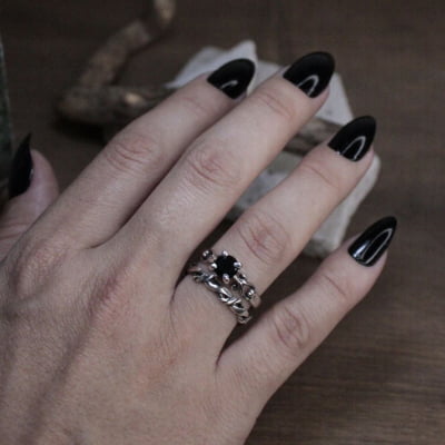 FRIGG – Par de Alianças (Solitário + Anel Nordic Rope) em Prata 925 com Zircônia preta