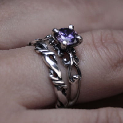 FRIGG – Par de Alianças (Solitário + Anel Nordic Rope) em Prata 925 com Zircônia roxa