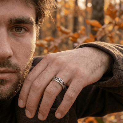 IVY — Par de Alianças Folhas em Prata 925 com Oxidação