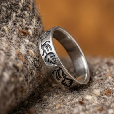 IVY — Par de Alianças Folhas em Prata 925 com Oxidação