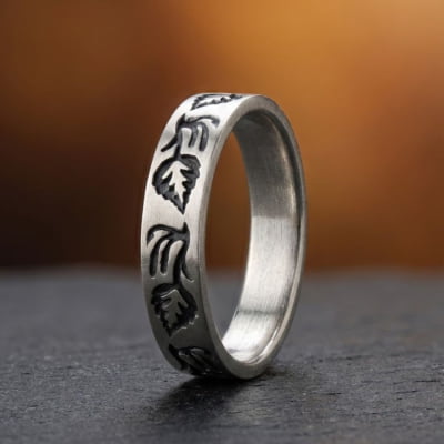 IVY — Par de Alianças Folhas em Prata 925 com Oxidação