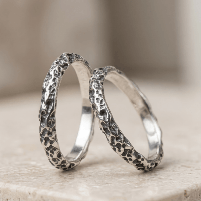 LUNAR - PAR DE ALIANÇAS LUNAR MODELO FINO ARTESANAL EM PRATA 925