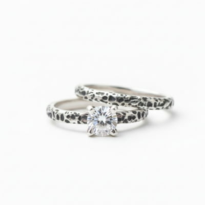 LUNAR – PAR DE ALIANÇAS (SOLITÁRIO + ANEL LUNAR) EM PRATA 925 COM ZIRCÔNIA BRANCA