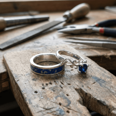 Mosaico Duo – Conjunto em Prata 925 com Lápis-Lazúli Natural e Solitário Frigg com Zircônia Azul-Marinho