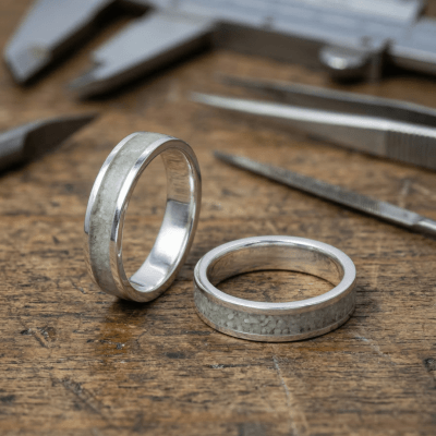 Mosaico – Par de Alianças em Prata 925 com Mosaico de Pedra Natural Água-Marinha