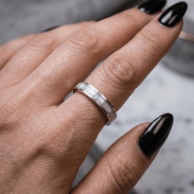 Par de Alianças de Prata 925 Mosaico Selenita Branca