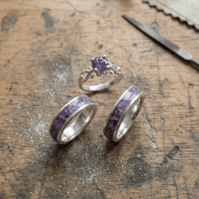 MOSAICO TRIO – CONJUNTO EM PRATA 925 (2 ANÉIS MOSAICO AMETISTA NATURAL + SOLITÁRIO FRIGG ZIRCÔNIA ROXA)