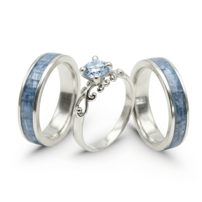 Mosaico Trio – Conjunto em Prata 925 com 2 Anéis Mosaico de Cianita Azul Natural e Solitário Frigg com Zircônia Azul Claro Mosaico Trio – Conjunto em Prata 925 com 2 Anéis Mosaico de Cianita Azul Natural e Solitário Frigg com Zircônia Azul Claro