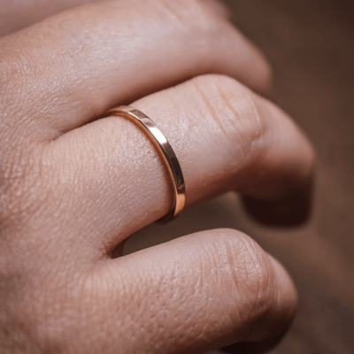 PAR DE ALIANÇAS ESSENZA NOIVADO CASAMENTO OURO AMARELO 18K